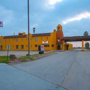 Oyo Hotel Kingsville - Hwy 77
